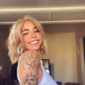 Meet your Posher, Isabelle